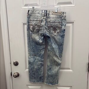 Women’s Rock Revival Acid Wash Blue Jeans cropped  size 30